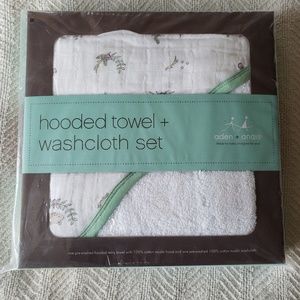 New! Aden + Anais hooded towel and washcloth set